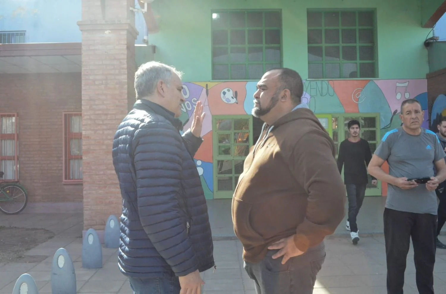 Frontera votó acompañando a Salino.Fuerte gesto político del reelecto Intendente de reciprocidad.Estoy con bronquiolitis, pero con mucha fuerza , dijo Maxi