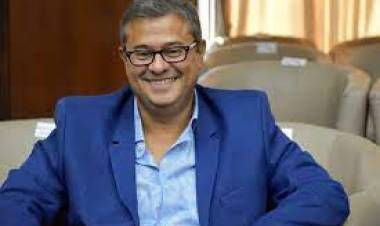 Roberto Monez Ruiz"lo de Eduardo es personal,yo creo en èste proyecto polìtico y no me movì nunca.No creo que èl haya cambiado"