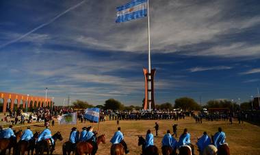Habrá Jura en el Monumento a la Bandera este 20 de Junio