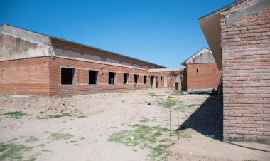 CHAU ADICCIONES: CUIDADO Y CONTENCIÓN INTEGRAL