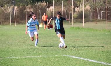 FÚTBOL FEMENINO: debut con goleada de San Luis FC 
