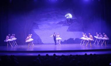 Suite del “Lago de los Cisnes” en el Cine Teatro San Luis