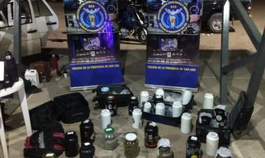 Interceptaron 3500 kilos en Buena Esperanza  que iban a Neuquén.Impresionante operativo