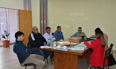 Día Histórico para Daract. Se abrieron los sobres para la obra de agua .Ha Sido un logro de todos , dijo el Negro Domínguez 