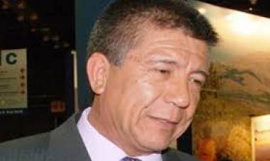 Justo Daract paga sueldo completo y un bono para los no efectivos.El Negro Domínguez, un distinto 