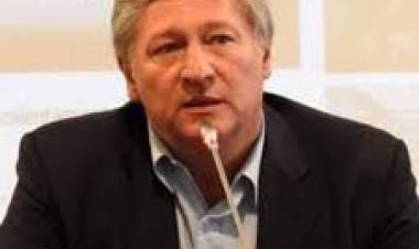 Escándalo en el Carrillo. Médicos dicen que el Director es virtual, gastan un millón mínimo en pasajes de avión por semana y se hospeda en un 5 estrellas .No vive, ni vivirá en San Luis .El Soldado de Cristina en San Luis , macrista de ocasión en la lupa "