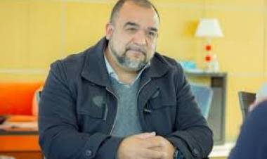 Maxi Frontera paga hoy el aguinaldo y camina distinto en la lógica política.El martes estará en la sede del PJ. 