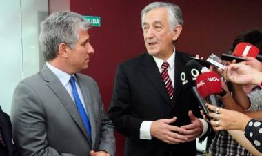 Porque POGGI no defiende a la UNSL, UNVIME y ULC, haciendo votar en contra a Arancibia Rodríguez y Bachey.La desconfianza a Moriñigo y la especulación política lamentable.La historia 