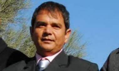 Poggi reconoció que perforó en una propiedad de su entonces amigo Rodríguez SAA para darle agua a Beazley . Contubernios inexplicables.El entonces Intendente Becerra, se opuso al negociado y fue intervenido el Municipio.