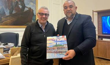 Frontera con él Intendente de Tigre, para mirar él modelo de Seguridad y Control mejor del país .Es casi un Gran Hermano esa Ciudad, que casi no tiene delitos 