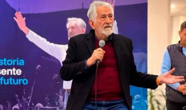 Alberto volvió a decir que en 5 meses,  ordena salarialmente y él tejido social de San Luis . Abrió las puertas del PJ para todos .Puertas abiertas para todos 