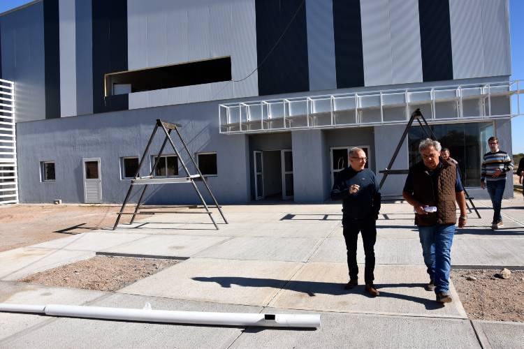 Planifican la apertura de UPrO Quines para agosto