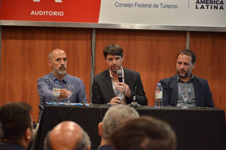 Presentaron en La Rural los nuevos vuelos a Merlo y la zona Del Valle del Conlara 