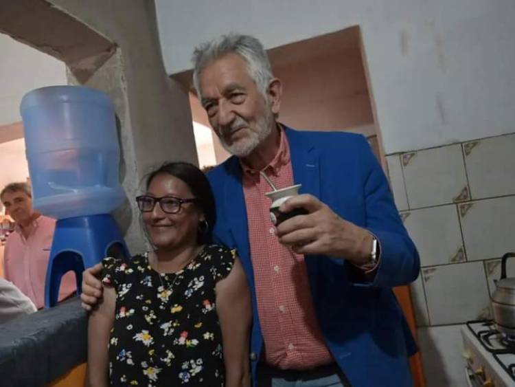 Mientras Alberto recorre la Provincia, el poggismo,anticipa la derrota?. Una campaña negativa millonaria que no suma ?