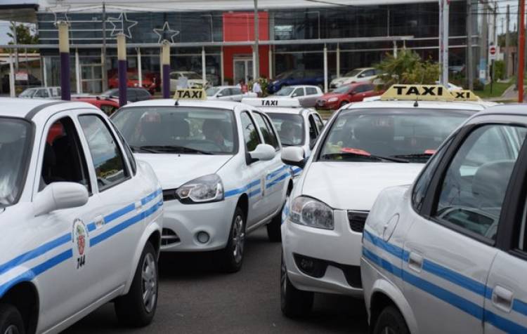 Aumentan la tarifa de taxis en la ciudad de San Luis
