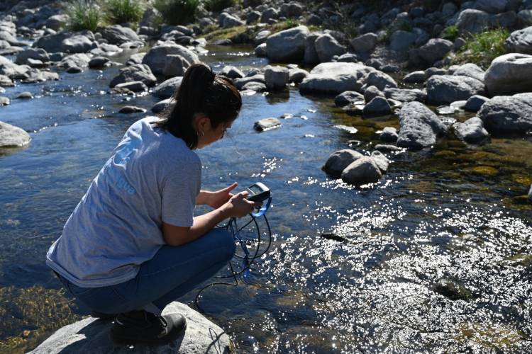 SAN FRANCISCO: toma de muestras de agua en varios puntos
