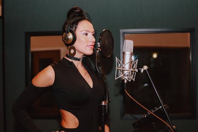 Nataly Belén grabó un nuevo trabajo en Casa de la Música