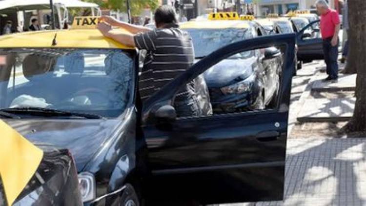 Río IV:multas de hasta 6 millones contra UBER, aprobó el Concejo 