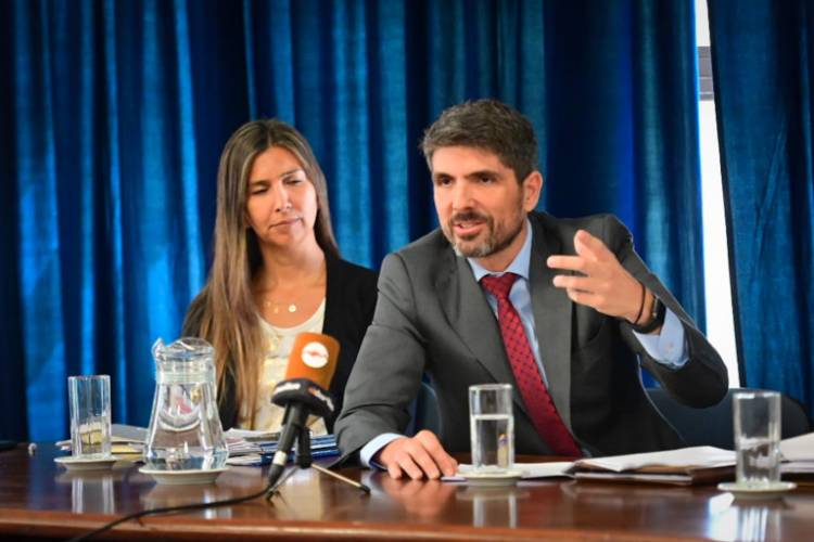 Ordóñez fue a la Legislatura, pero se está lejos de los números para aprobar el endeudamiento .