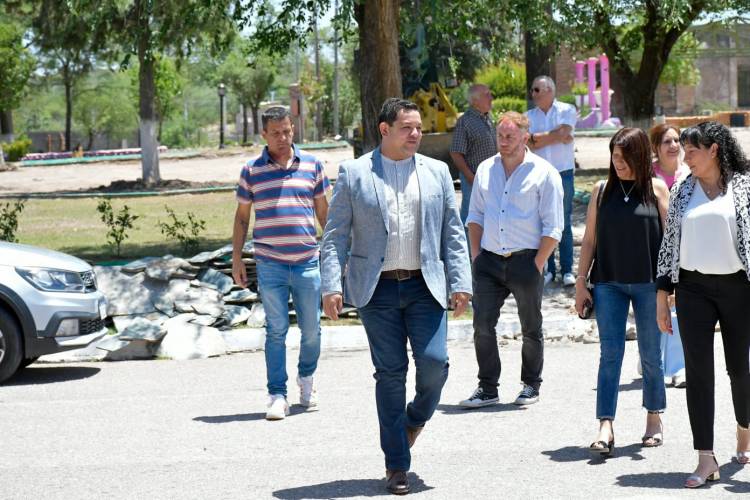 Saladillo : el primero que se adelantó al pago de sueldo completo y SAC completo. Hemos.cumplido con lo anunciado , dijo Becerra