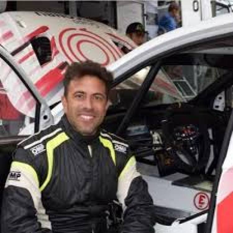 Bajan al Candidato a Intendente de MILEI en Río Cuarto,para no exponerlo a una derrota .La ex mujer de De la Sota encabeza las encuestas.El candidato de MILEI eea Gastón González, con fuertes intereses en agronegocios en San Luis.