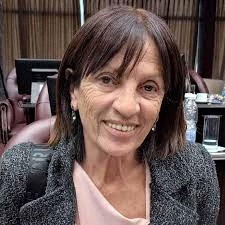 Petrino:POGGI genera 500 pobres por día y 100 indigentes diarios.Brutal denuncia que muestra la miseria de la Provincia, frente a un Gobierno sin reacción.