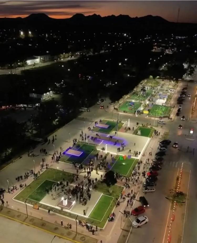 Mayka Garoglio inauguró la plaza más linda de San Luis. Jeraquizó la Ciudad .