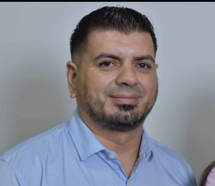 Tincho Bastías : no puede el Municipio no pagar en tiempo a los Municipales las miserias que cobran y contratar a artistas en dólares.Es incoherente.