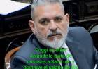 PIPI: él Gobernador es de Milei y lo respalda .Compra espejitos de colores.Es un licuador de los sueldos de los estatales .Es él empleado del año de los Libertarios.Aplaude que le quiten recursos .
