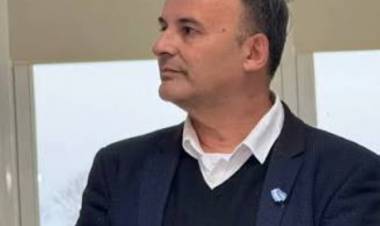 Estudiantes juega mucho hoy.Con Negri que intenta patear el tablero para conducir  y la primera  final con FADEP.