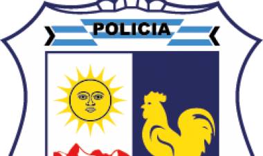 No hay chalecos . El Policía que se va del servicio con uniforme , debe dejar él chaleco . Un tiro en Llerena a un micro muestra la desidia del Ministerio de Seguridad .