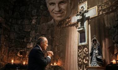 Insólito: Adolfo va a la Villa a rogar que Poggi de aumentos de sueldo a los estatales .
