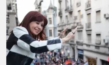 Un ex Juez de la ONU , dijo que si fallaran a favor de Cristina, deberían liberarla. Análisis .