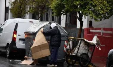 La Industria de San Luis perdió él 11,3 de empleo en ésta gestión de Gobierno, según él INDEC y él SIPA.Indumentaria San Luis es la última caída que sube ésta estadística . Caída sin contención alguna de la Provincia .La pobreza escala mientras tanto .
