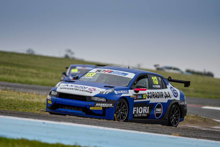 Pezzini sigue en el TCR Sudamérica