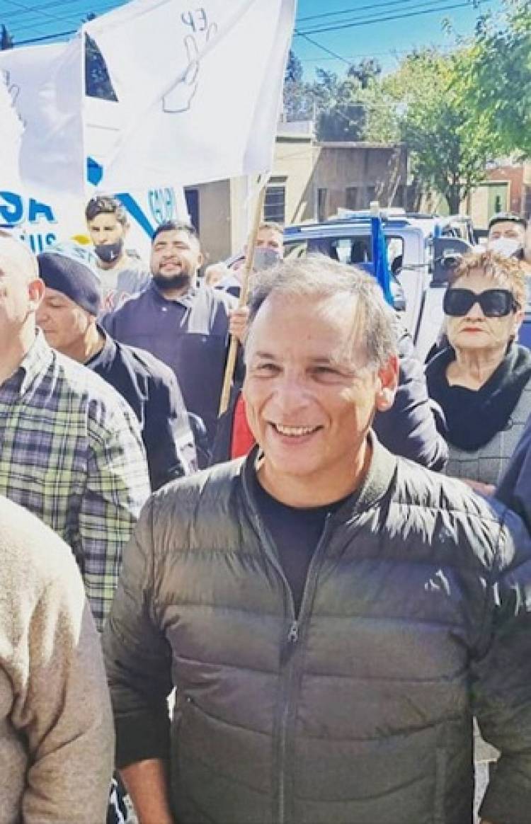 Enrique Ponce y su vuelta al PJ.Cual es su causa? Lògica de peronista y no haya confusiones