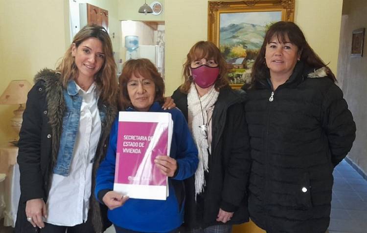 POLÍTICA HABITACIONAL: continúa la entrega de escrituras