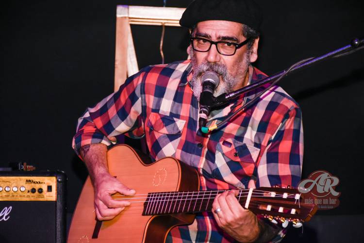 BLUES: Ricardo Tapia pasó por San Luis