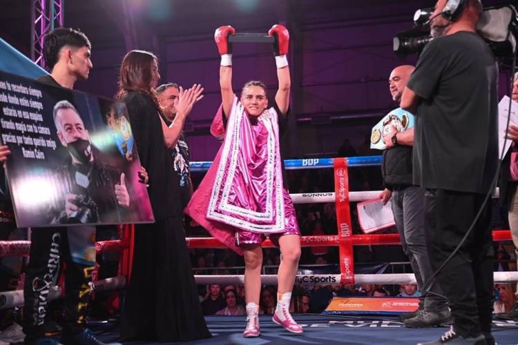 La Princesita Luján retuvo su título en en una Arenas donde no cabía nadie 