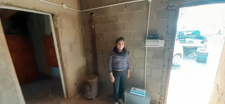 ARRAIGO RURAL: instalaron pantallas y heladeras solares