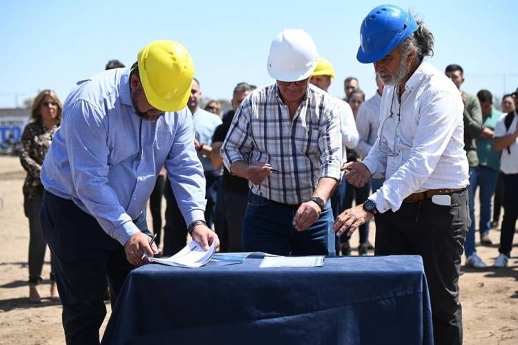 Comenzaron a construir 84 Departamentos del PROCREAR. en Mercedes .Las inscripciones serán una vez ejecutadas 