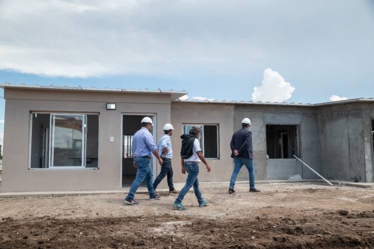 Mercedes y otra jornada histórica de entrega de 300 viviendas . Estará el Presidente y el  Gobernador 