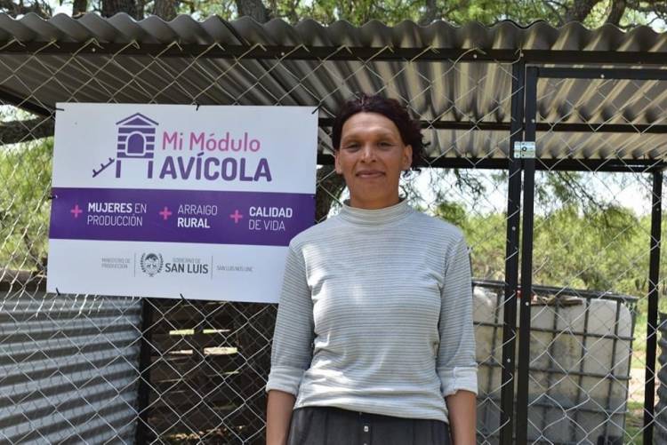 Módulos avícolas para mujeres.Emprendurismo Rurales que ya comenzó producción.