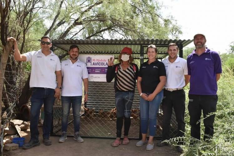 Módulos avícolas para mujeres.Emprendurismo Rurales que ya comenzó producción.