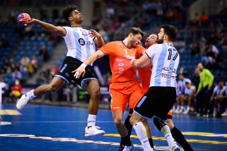 HANDBALL: Perdió Argentina en el debut del Mundial