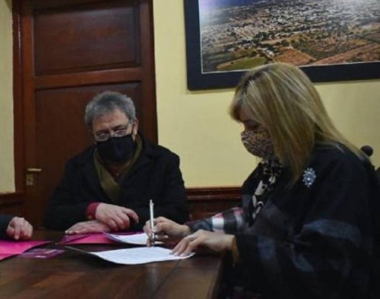 Quines ya está con lemas para Junio.Analía Aguero, Antonella Macías, Di Franco, Gato Calderón, Peteco suenan firmes.Juego abierto a Diputados, donde el PJ podría quedarse con todo en Ayacucho