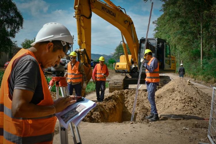 QUINES: amplían la red cloacal y la planta de efluentes