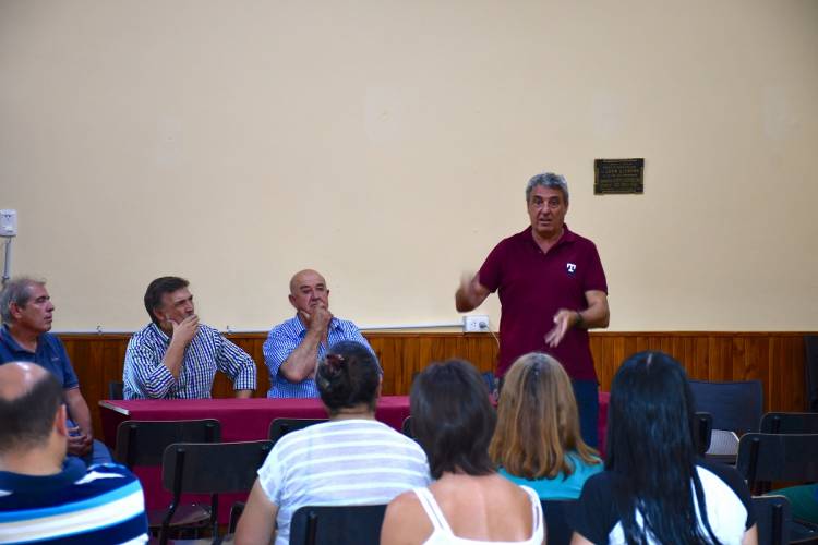 JUAN LLERENA: más de 200 familias tendrán gas natural 