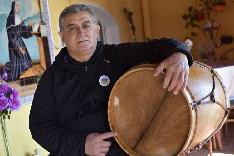 “Somos todos parientes ¡si me votan los Lucero, gano!”