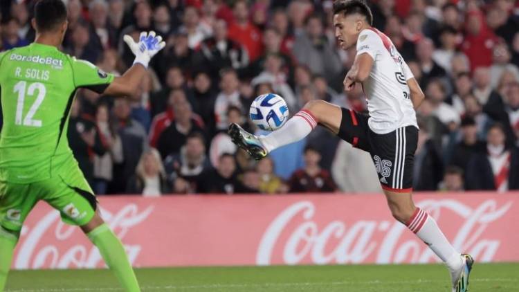 COPA LIBERTADORES: Solari y otro extraordinario ingreso